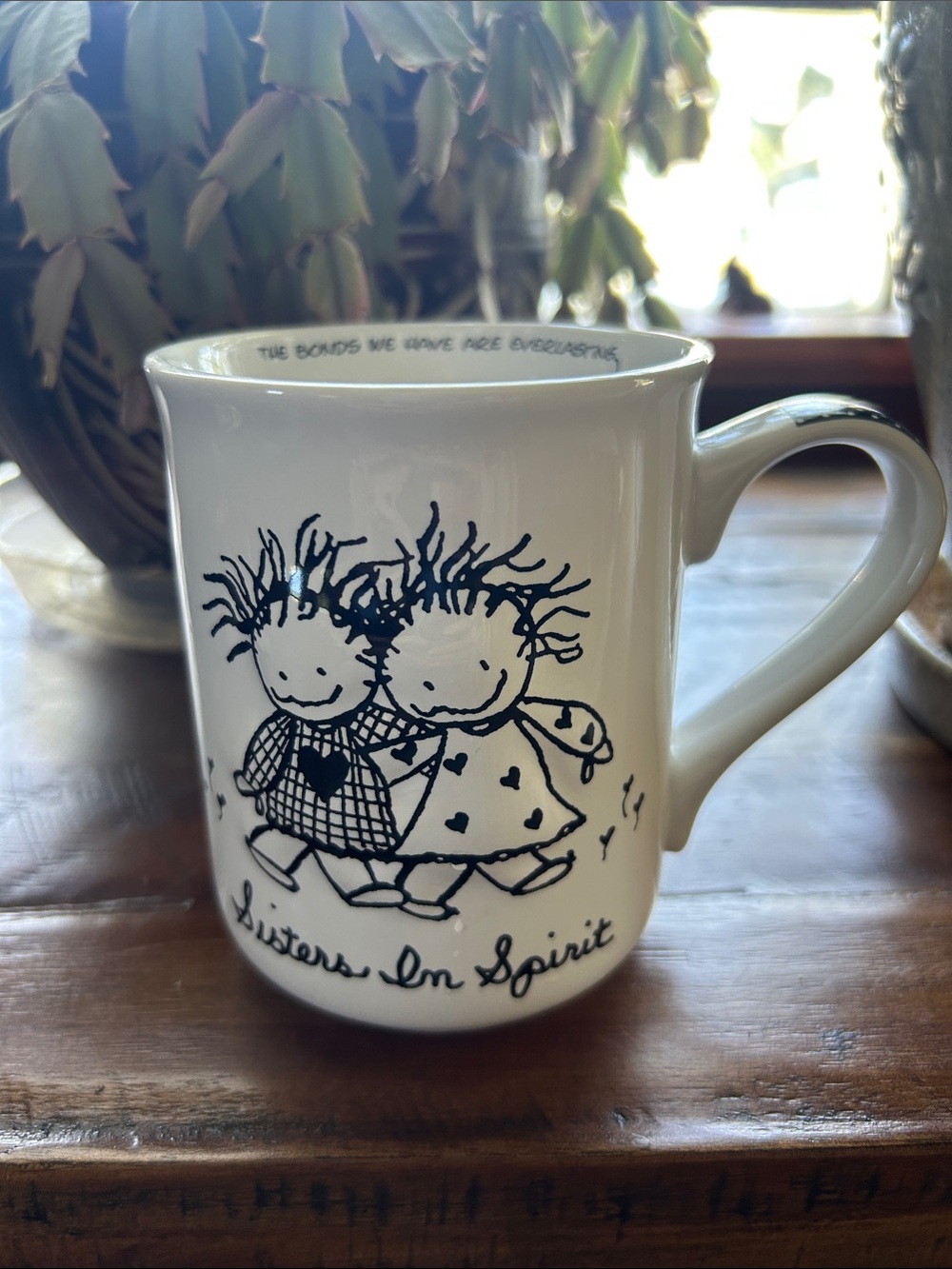 Enesco Sisters In Spirit Friend’s Ceramic 12 oz mug